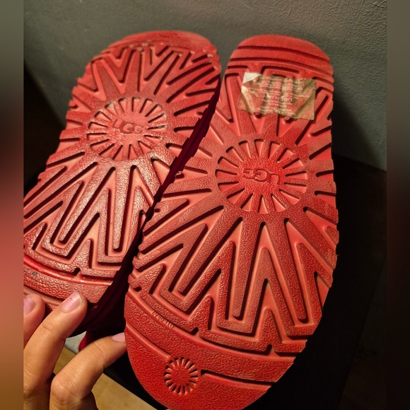 Ugg Unisex Ankle Boots in Red🔥 - Picture 5 of 8